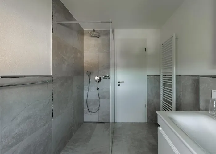 Siegsdorf Suiten 아파트 *