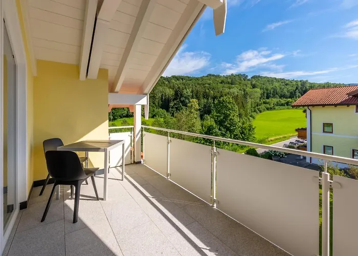 Siegsdorf Suiten 아파트 *