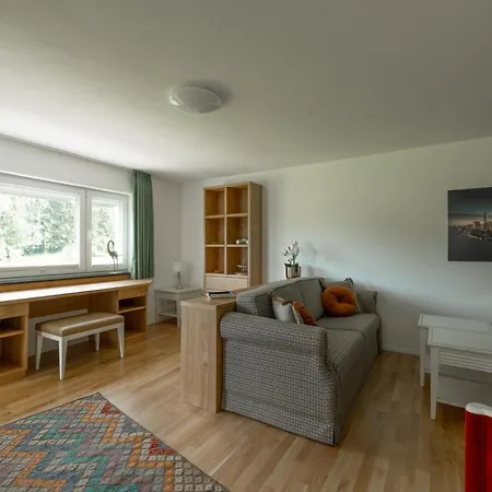 Siegsdorf Suiten Apartamento *