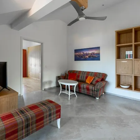 Siegsdorf Suiten Διαμέρισμα *